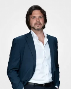 Official portrait of Christian Federici, baritone, managed by Trucco Management