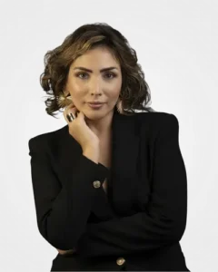 Official portrait of Maria Belen Rivarola, mezzo soprano, managed by Trucco Management