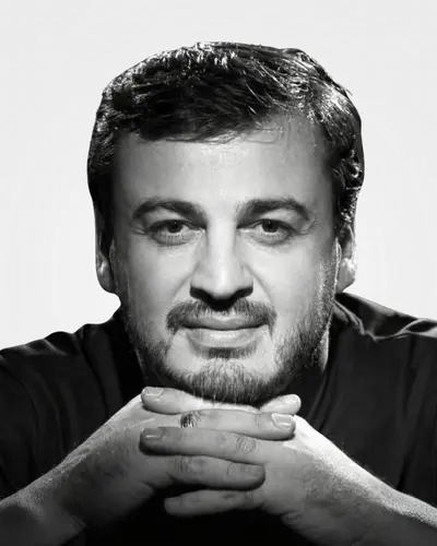 Official portrait of Irakli Kakhidze, tenor, managed by Trucco Management