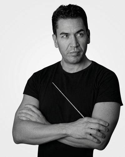 Official portrait of Rafael Sánchez-Araña, conductor, managed by Trucco Management