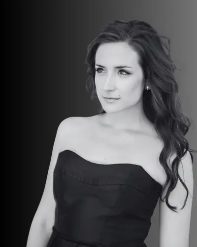 Soprano - Alexandra Nowakowski Portrait bw Black and white portrait of Soprano Tineke Van Ingelgem, opera singer managed by Trucco