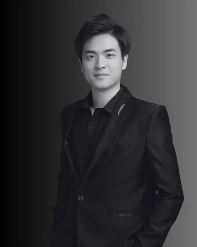 Tenor Tianxuefei Sun | black and white Portrait Black and white portrait of Tenor Tianxuefei Sun, managed by Trucco Management
